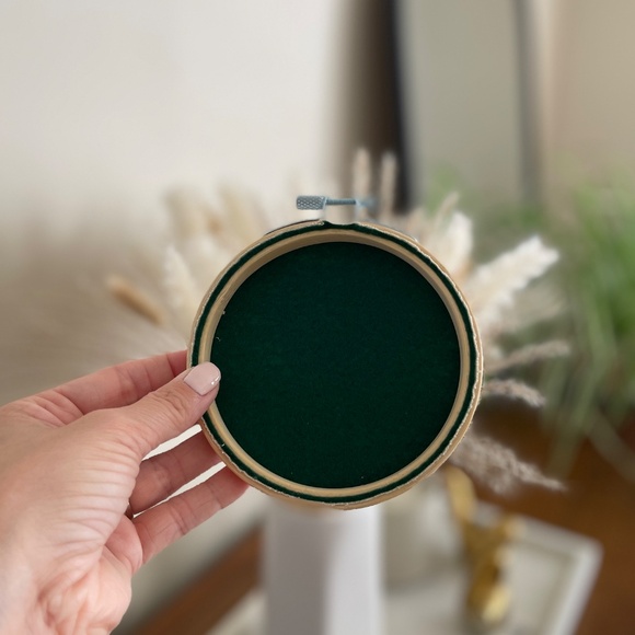 Hand Embroidered “Skeleton Hand” 4 inch Hoop - Picture 5 of 5